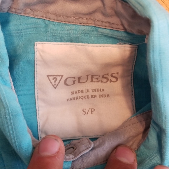 guess button up shirt - Picture 6 of 8